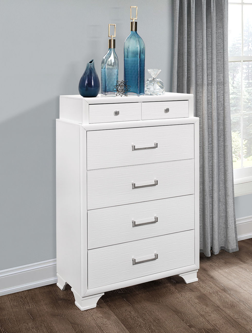 Jordyn White Bedroom Set – gallery image 2